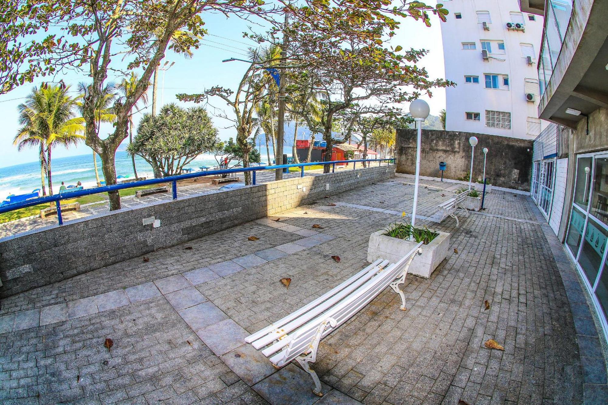 25C - Pe Na Areia Da Praia Do Tombo + Roupas De Cama + Vivo Fibra Гуаружа Екстер'єр фото